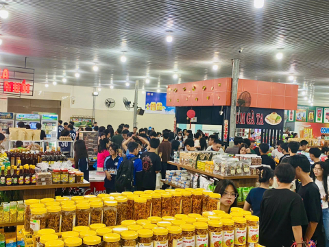 Không Gian Của Trạm Dừng Chân Cảnh Thảo Nguyên