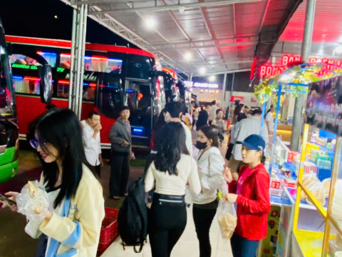 Không Gian Của Trạm Dừng Chân Cảnh Thảo Nguyên