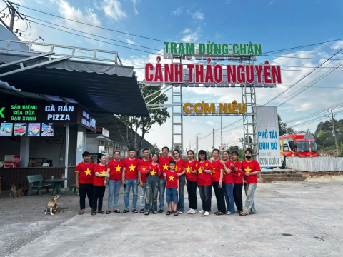 Khách hàng yêu Việt Nam - Cảnh Thảo Nguyên yêu khách hàng