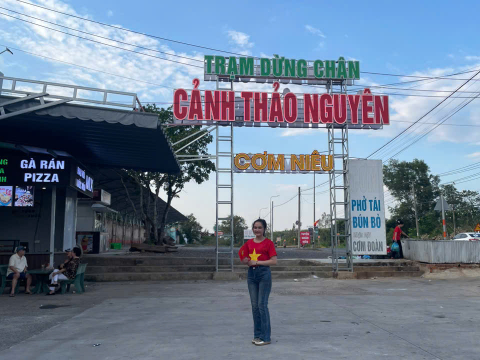 Khách hàng yêu Việt Nam - Cảnh Thảo Nguyên yêu khách hàng